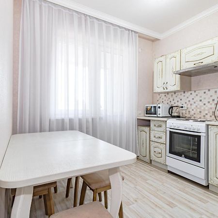 Apartments 7 Я-14 Astana Luaran gambar