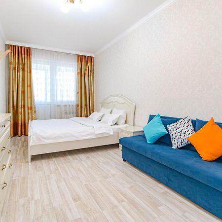 Apartments 7 Я-14 Astana Luaran gambar