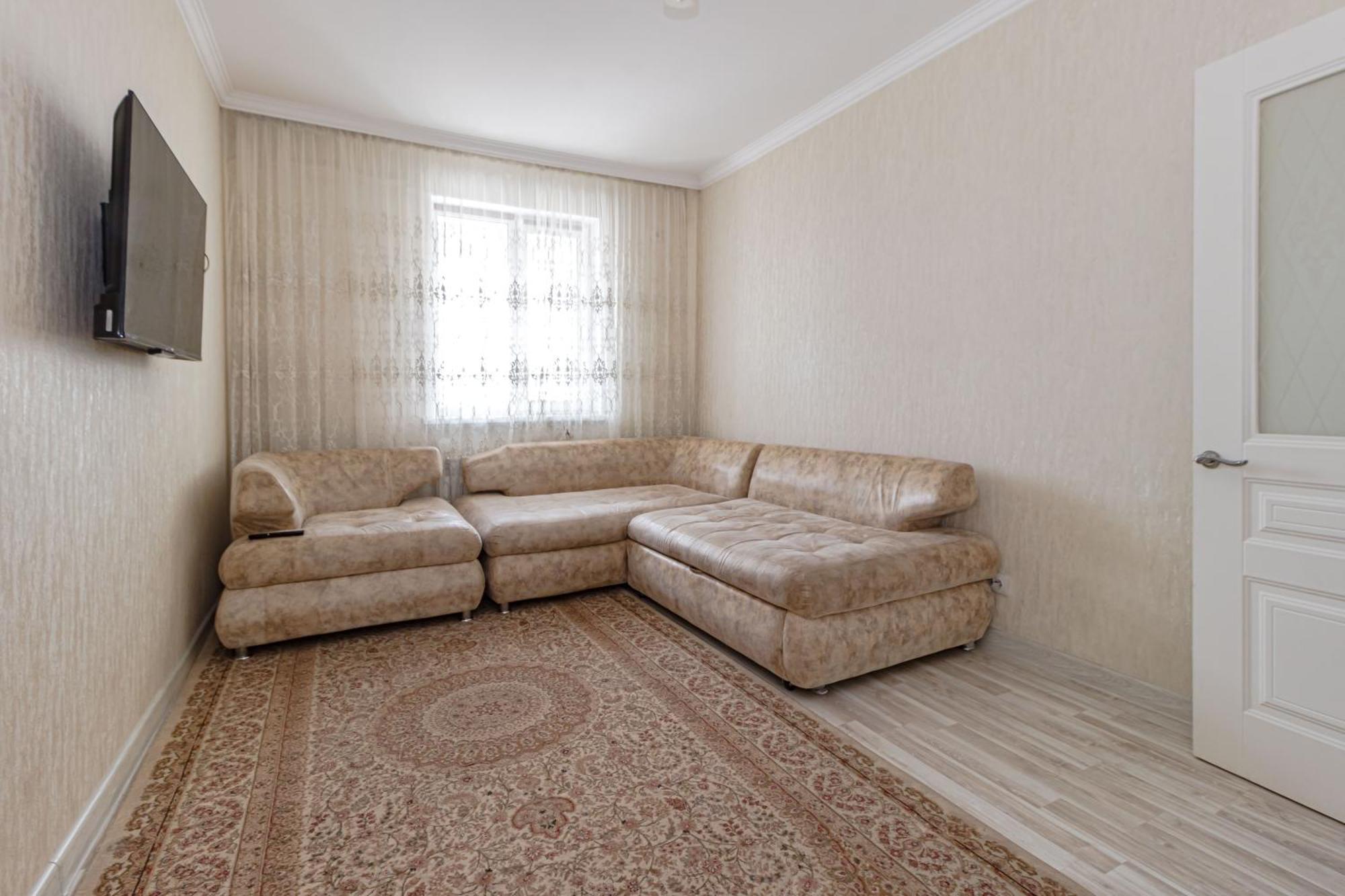 Apartments 7 Я-14 Astana Luaran gambar
